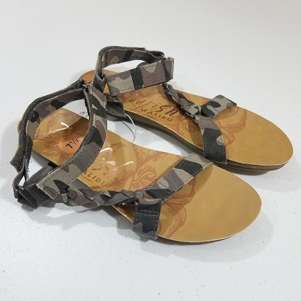 Blowfish Malibu Womens Camo Braid Sandals Size 7.5